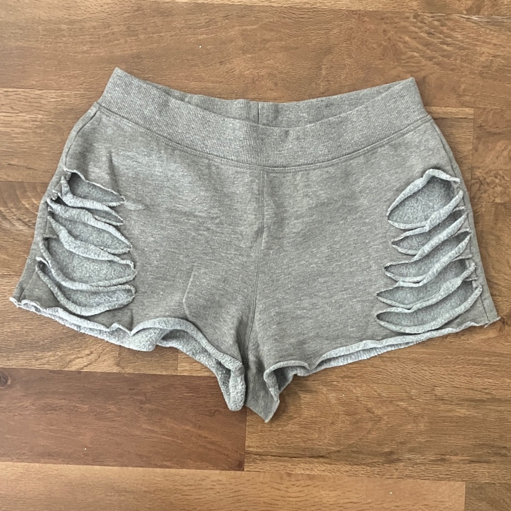 ALO lounge mini shorts